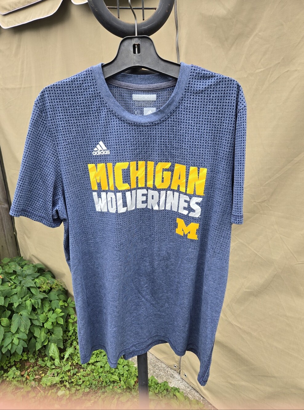 Adidas Michigan Wolverines T-Shirt, XL